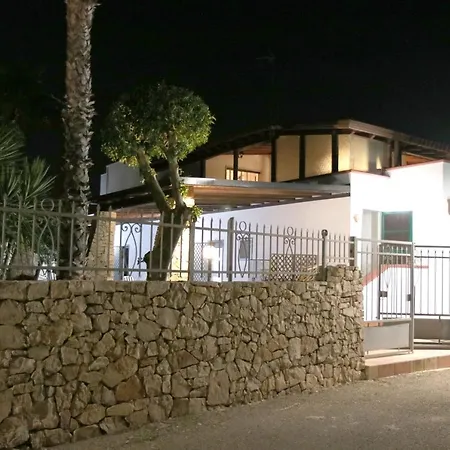 Villa Claudia vacanze Torre Suda Exterior foto